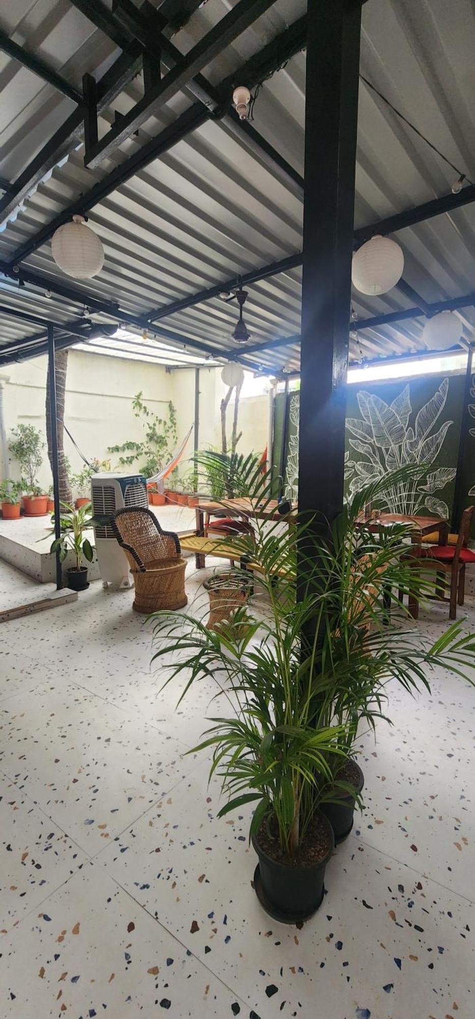 Hammock Hostels - Bandra Mumbai Exteriör bild