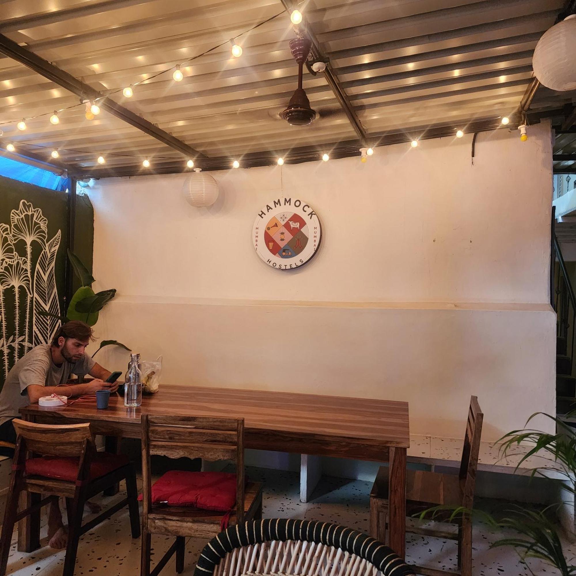 Hammock Hostels - Bandra Mumbai Exteriör bild