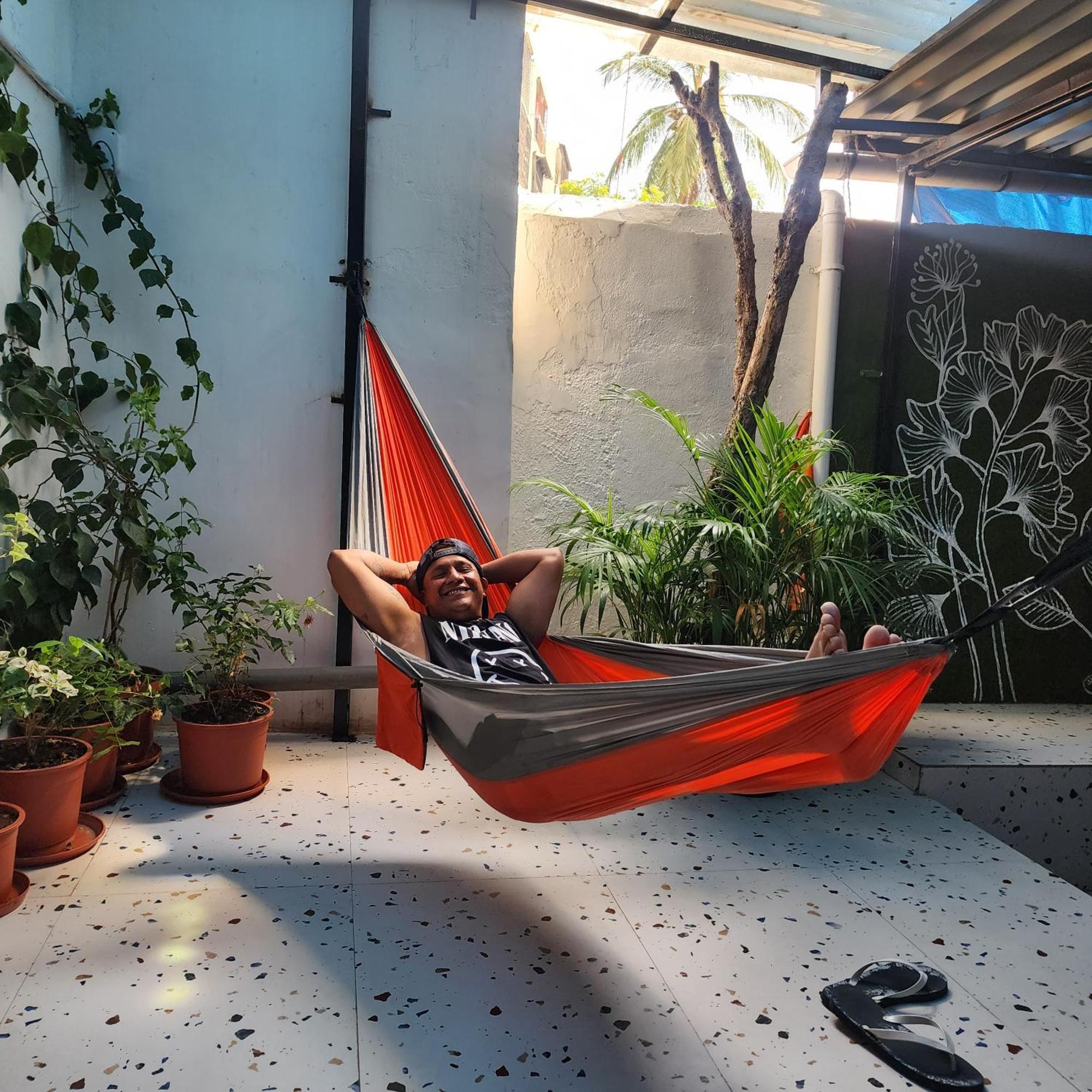 Hammock Hostels - Bandra Mumbai Exteriör bild